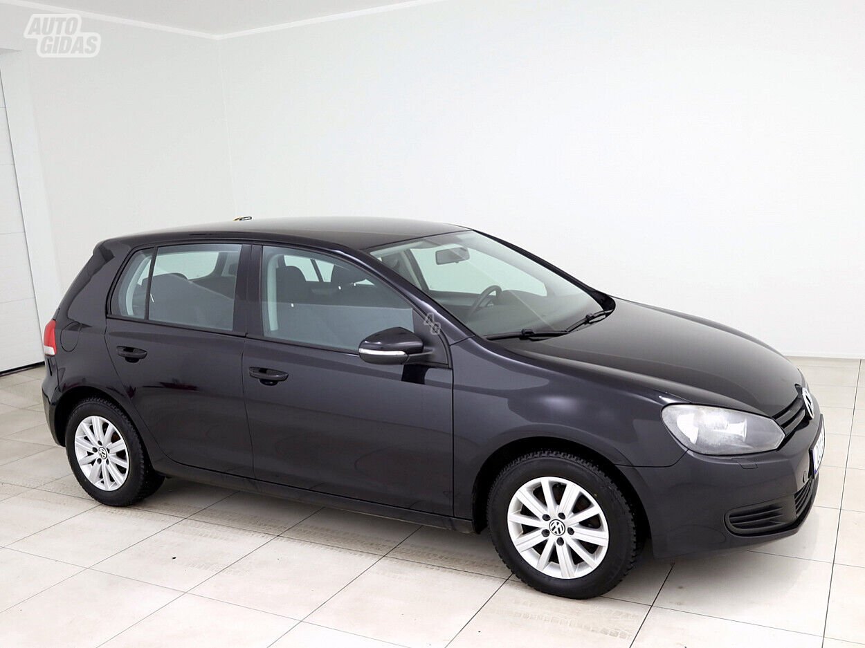 Volkswagen Golf 2011 г Хэтчбек