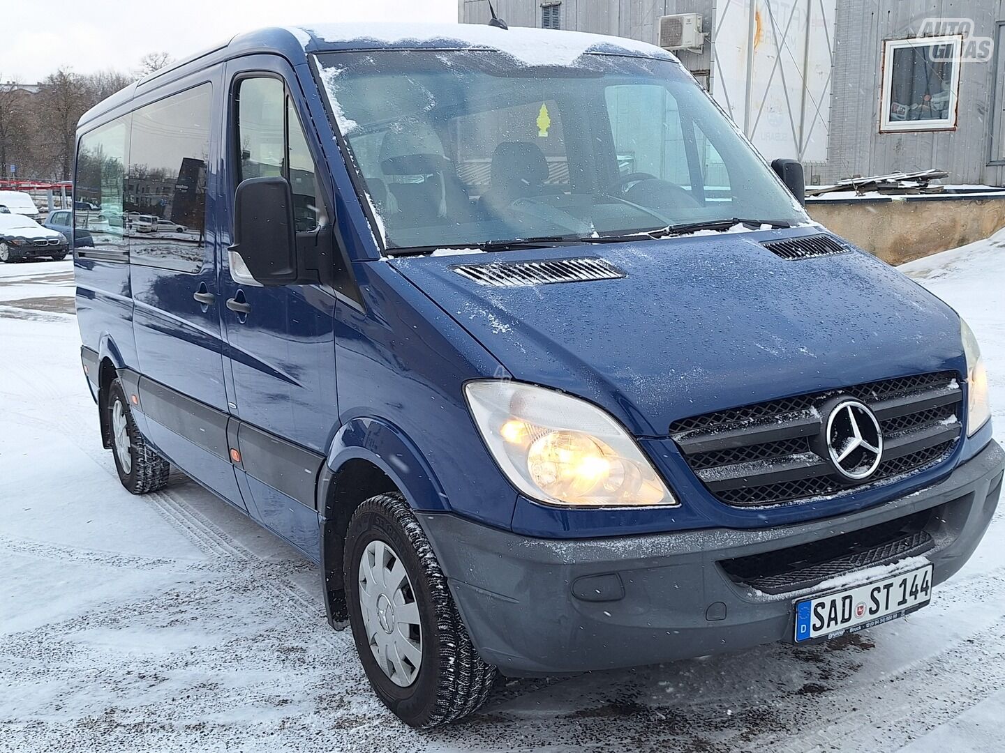 Mercedes-Benz Sprinter 2012 y Minibus