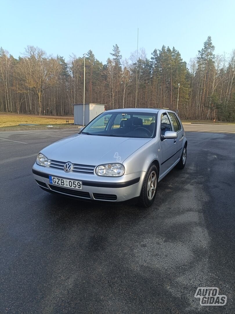 Volkswagen Golf 2001 m Hečbekas