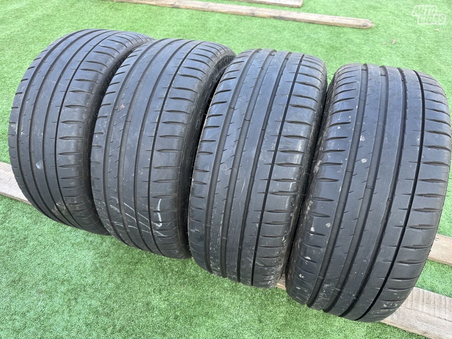 Michelin Siunciam, 5+7mm 2021 R18 vasarinės padangos lengviesiems