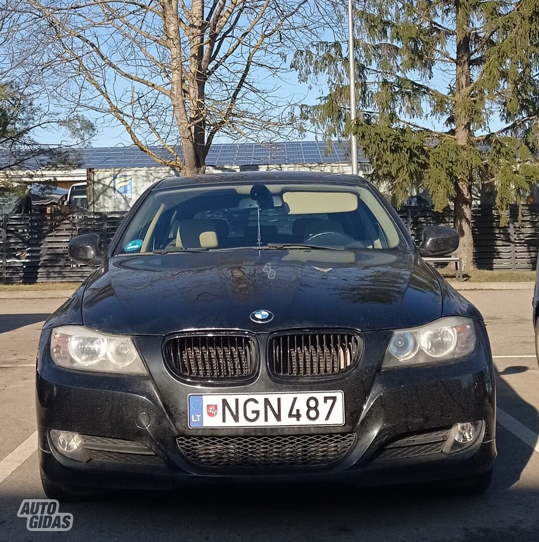 Bmw 318 2010 г Универсал