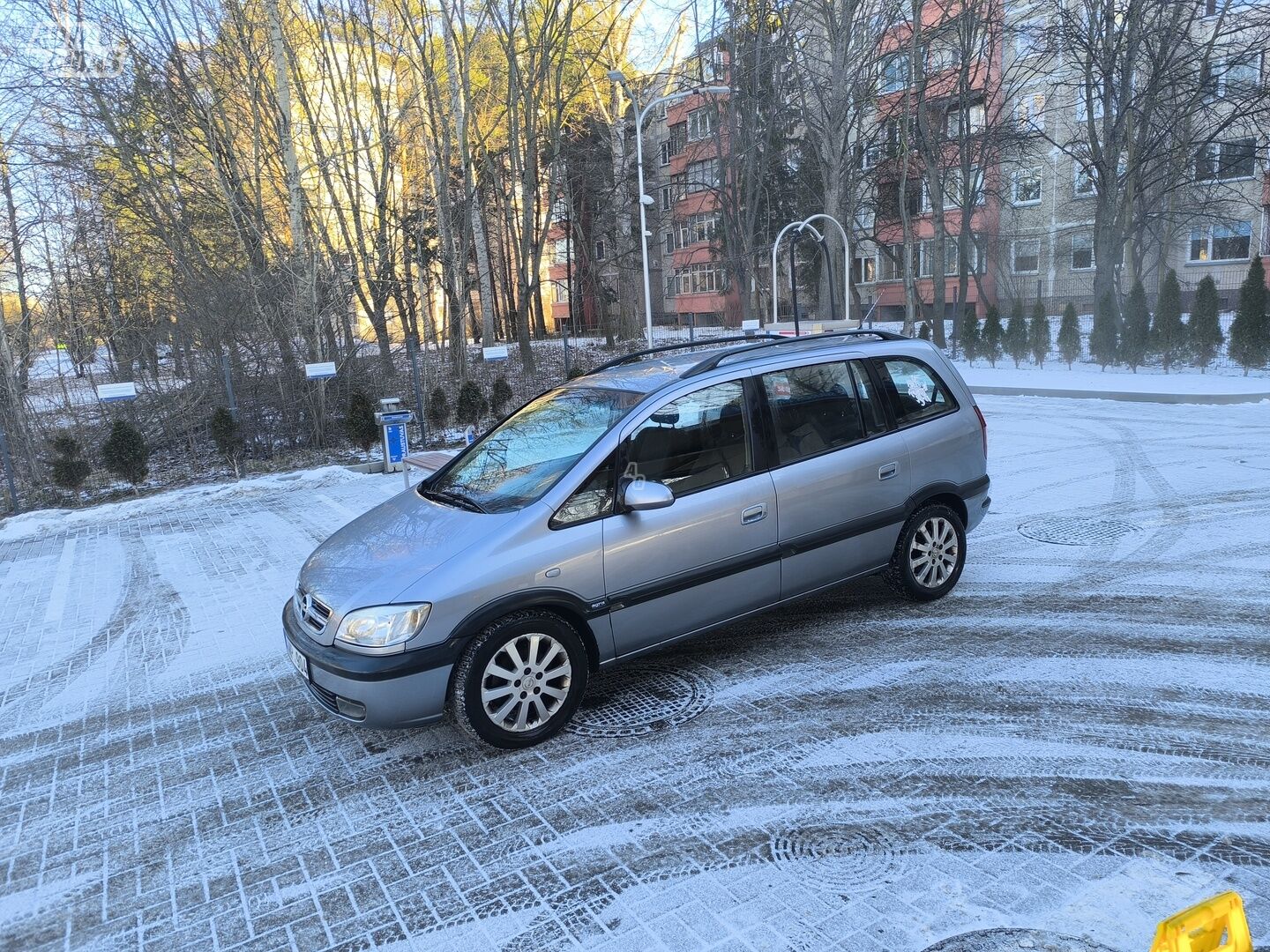 Opel Zafira 2003 г Минивэн