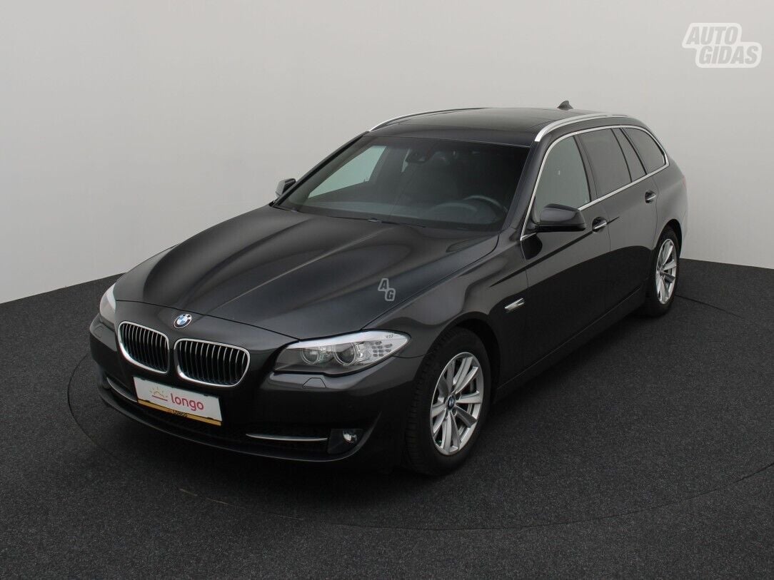 Bmw 530 2012 m Universalas