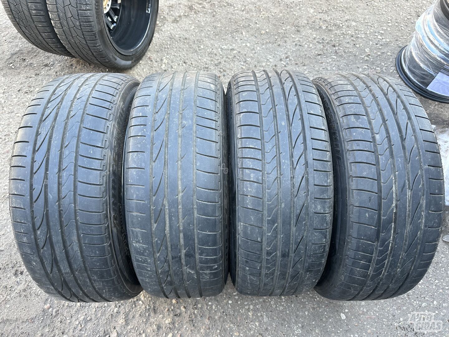 Bridgestone Siunciam, 6-7mm R20 vasarinės padangos lengviesiems