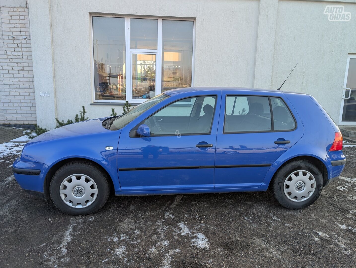 Volkswagen Golf 2002 г Хэтчбек