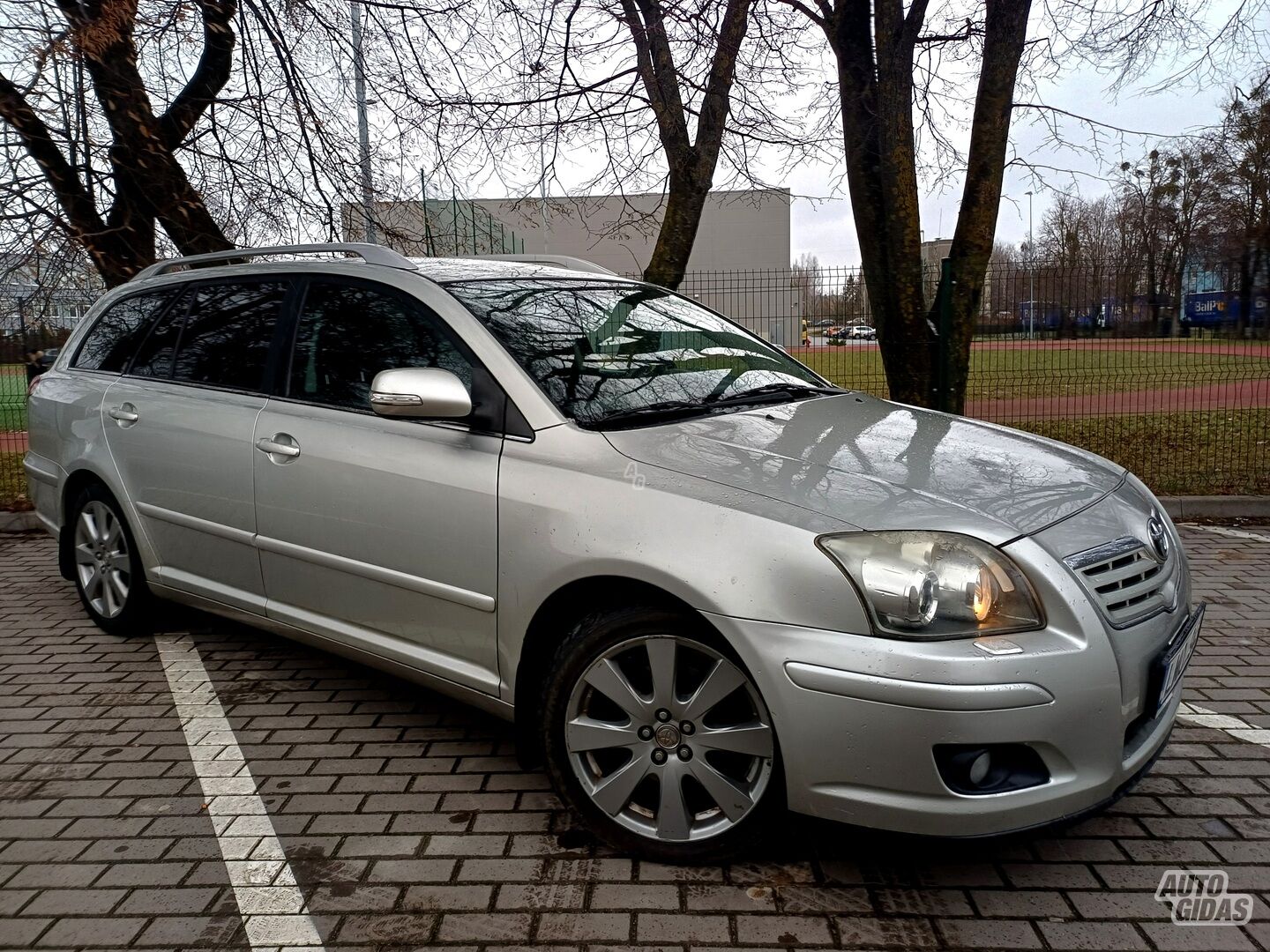 Toyota Avensis 2008 y Wagon