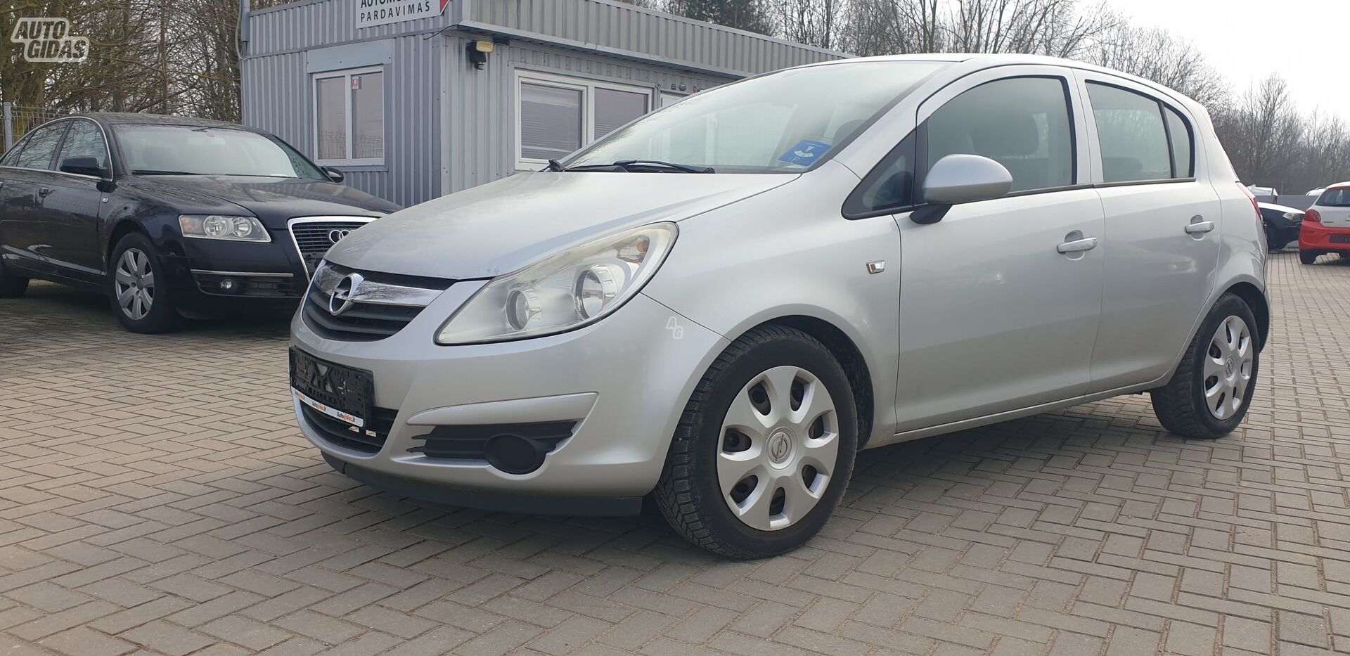 Opel Corsa 2009 г Хэтчбек