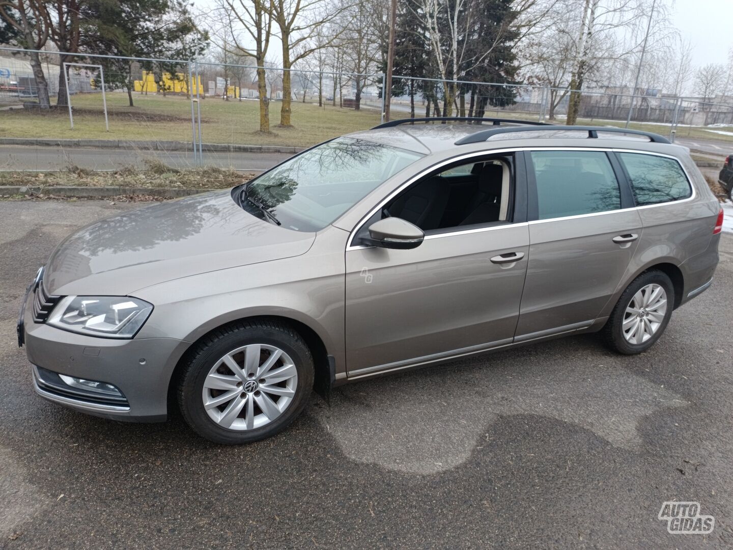 Volkswagen Passat 2011 m Universalas