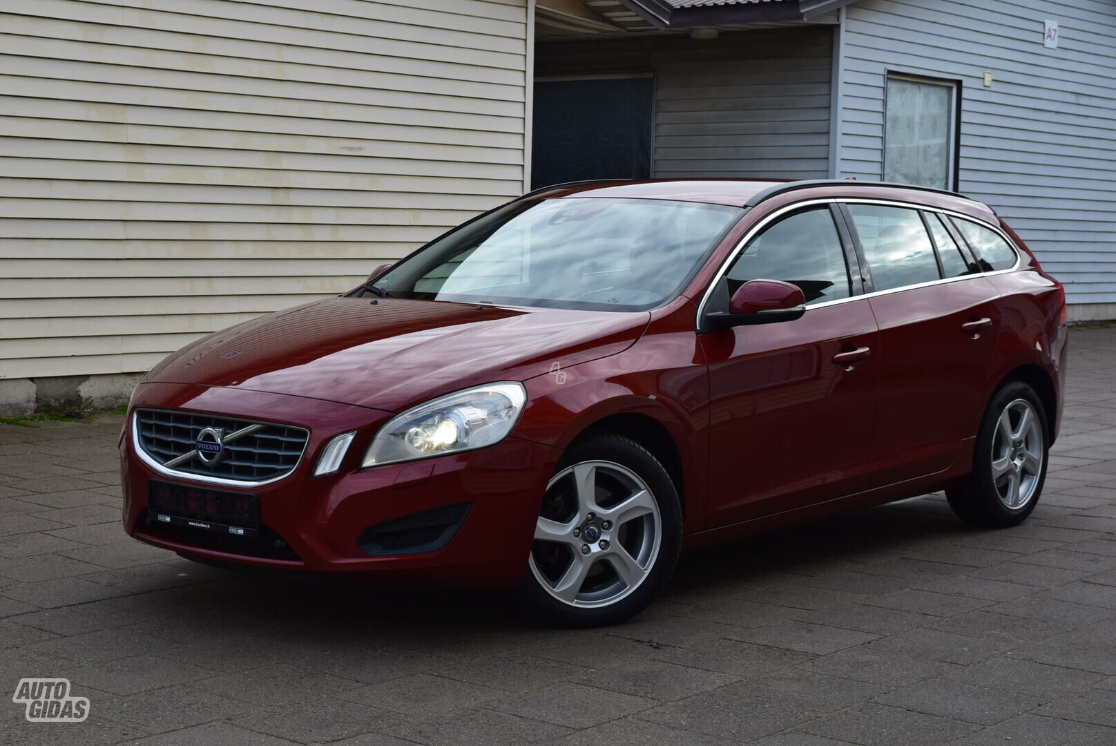 Volvo V60 2011 г Универсал