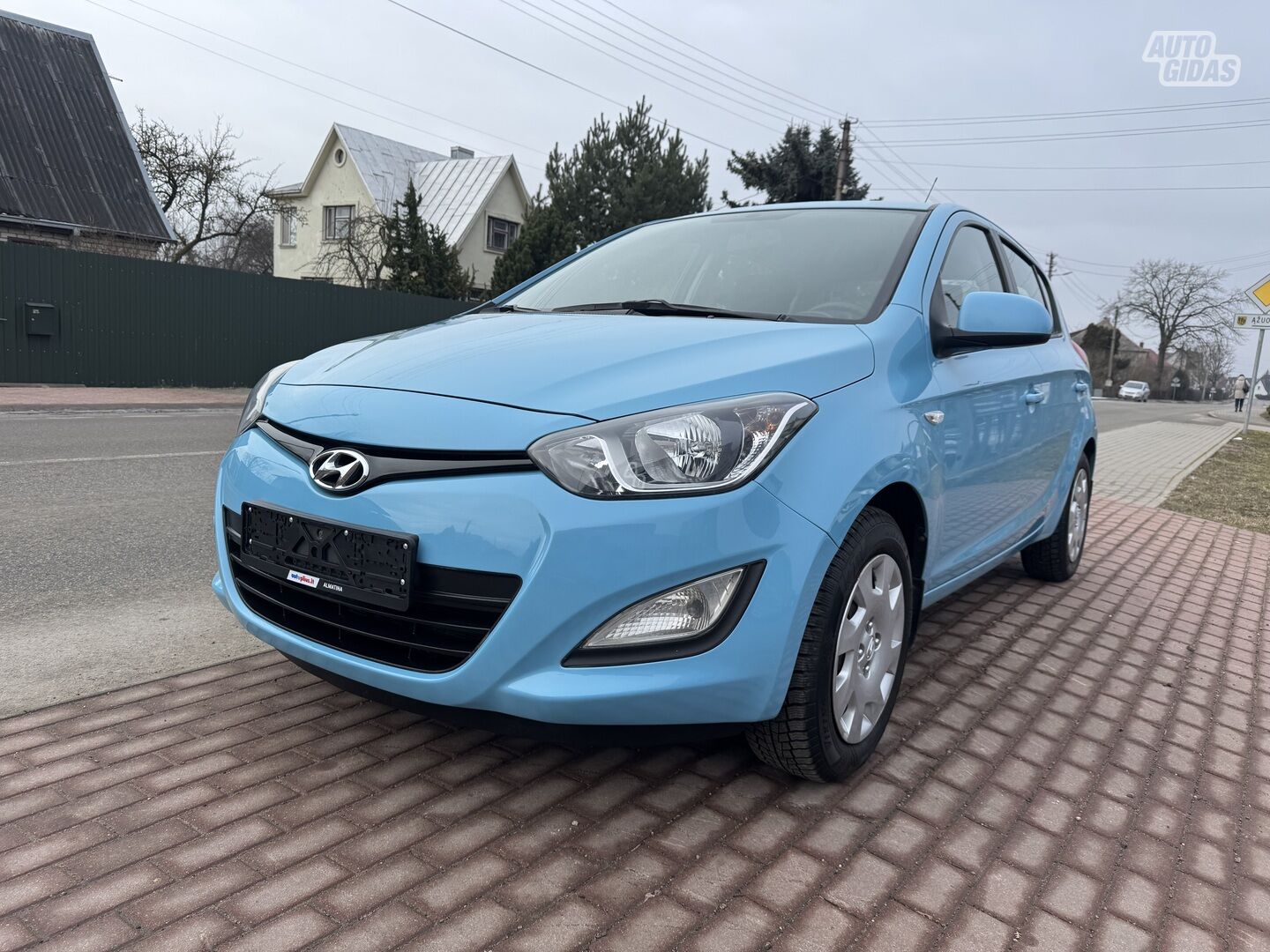 Hyundai i20 2014 y Hatchback