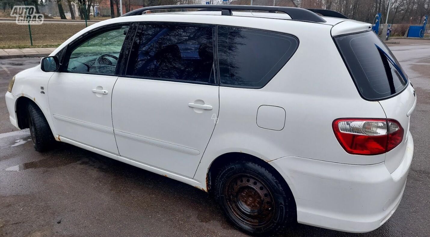 Toyota Avensis Verso 2005 m Vienatūris