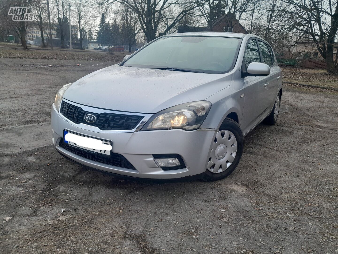 Kia Cee'd 2011 y Hatchback