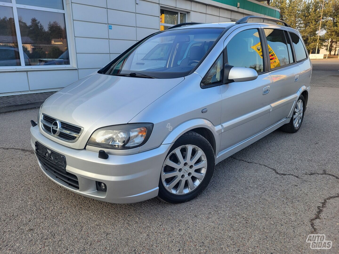 Opel Zafira 2005 m Hečbekas