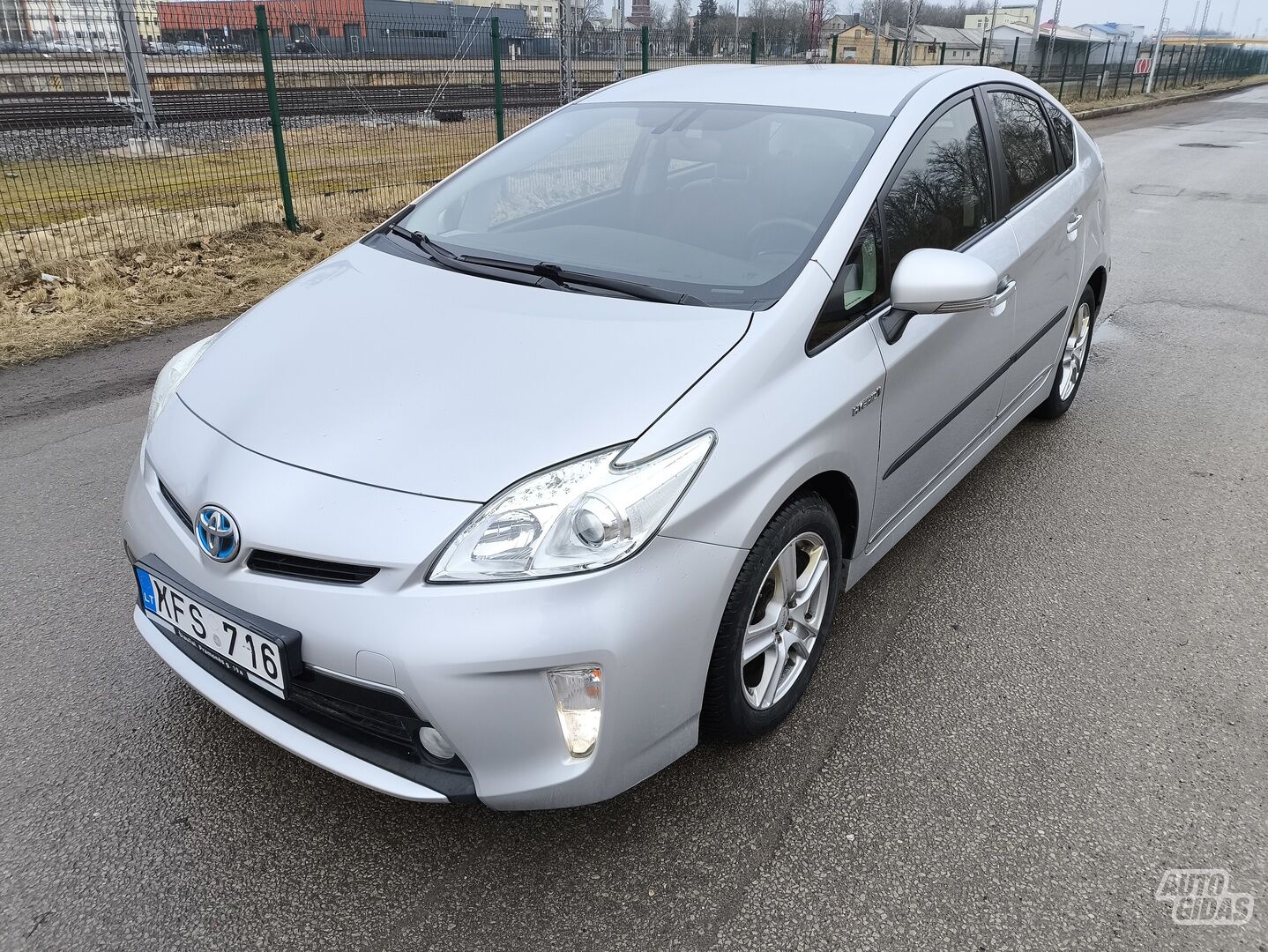 Toyota Prius 2012 y Hatchback