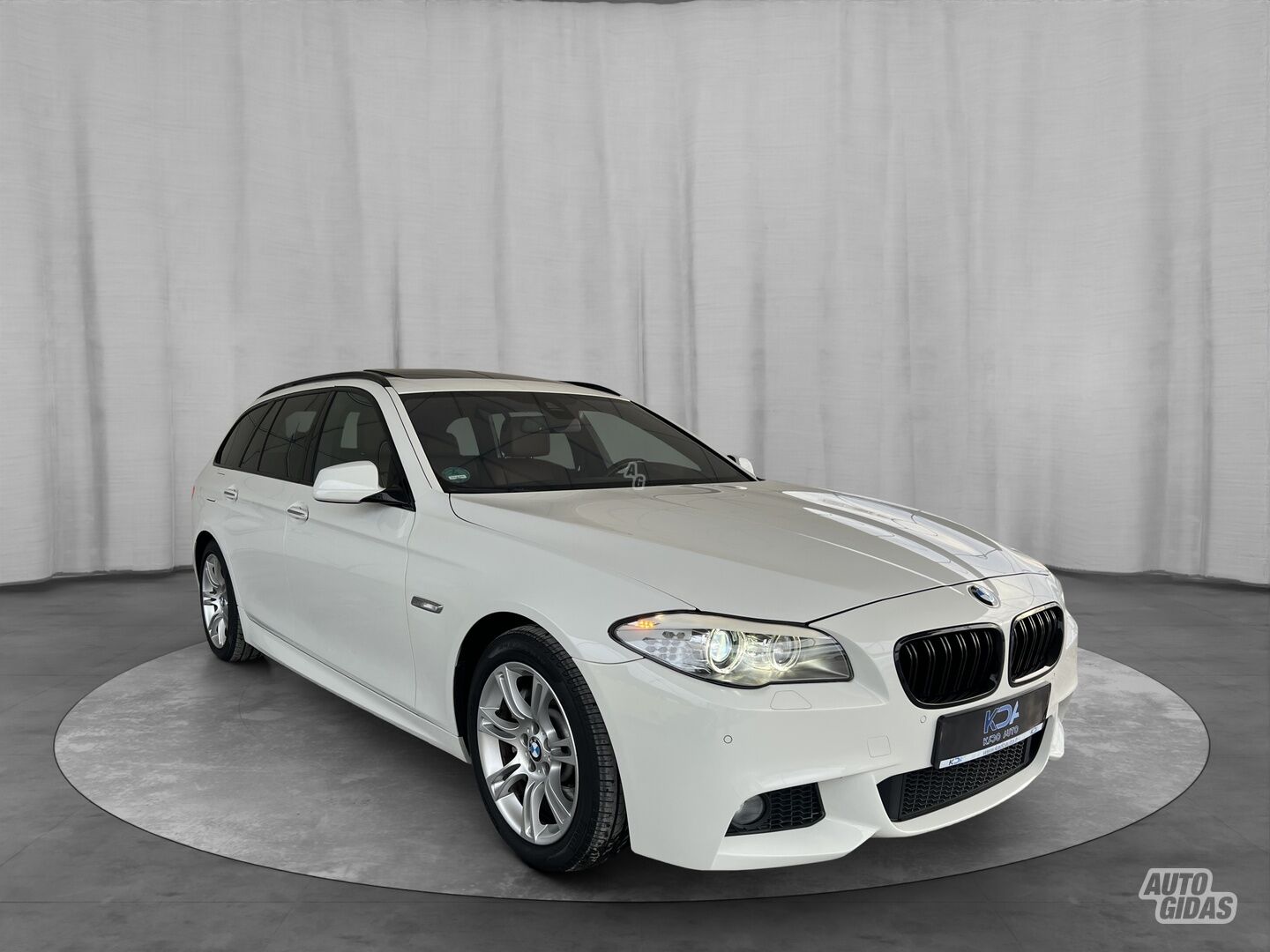 Bmw 525 2013 m Universalas