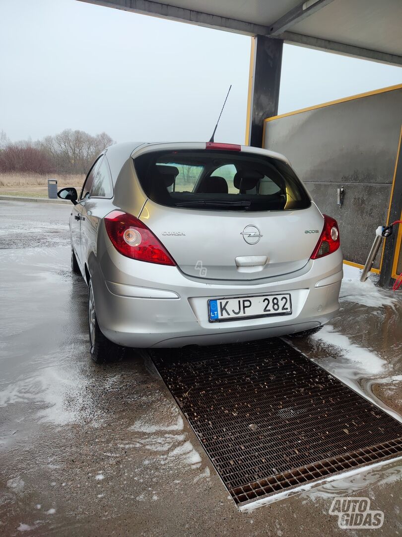 Opel Corsa 2009 y Hatchback