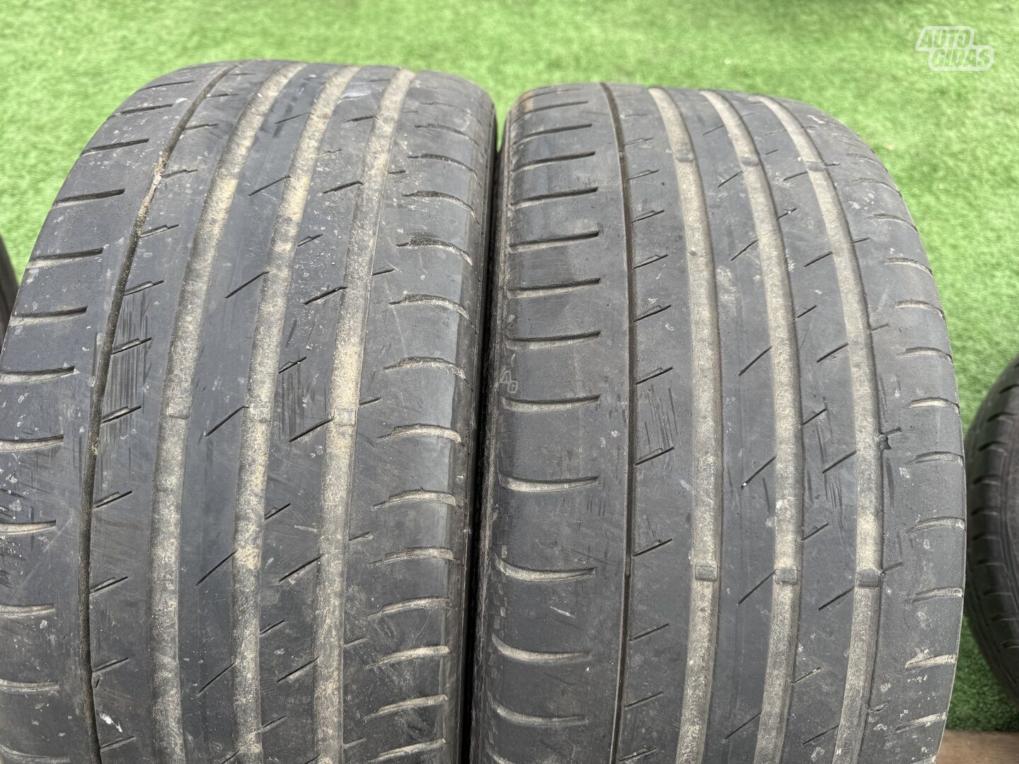 Continental Siunciam, 4mm  R20 summer tyres passanger car