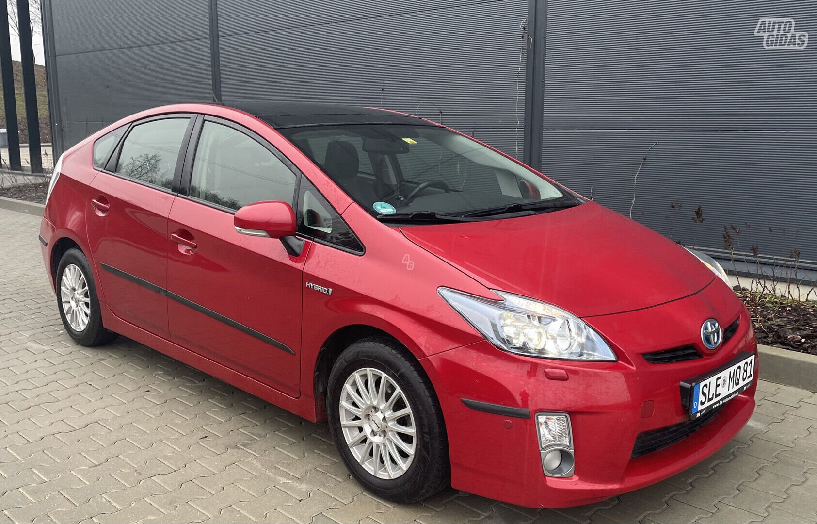 Toyota Prius 2011 y Hatchback