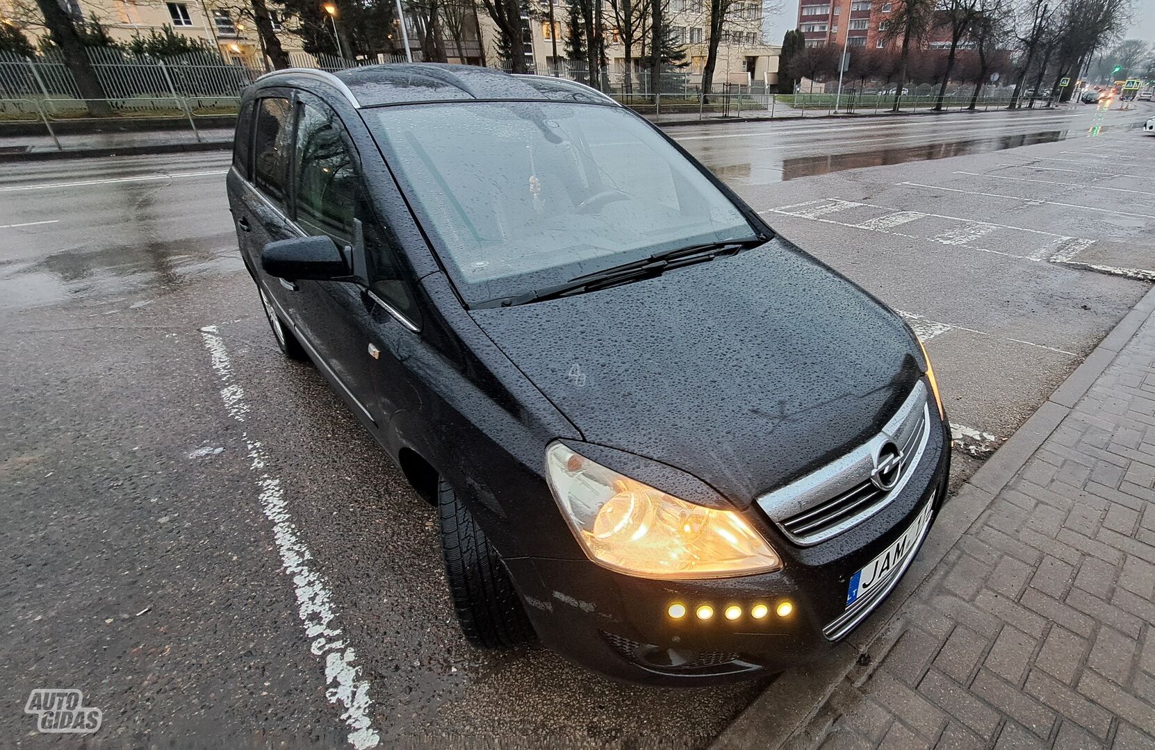 Opel Zafira 2008 г Минивэн