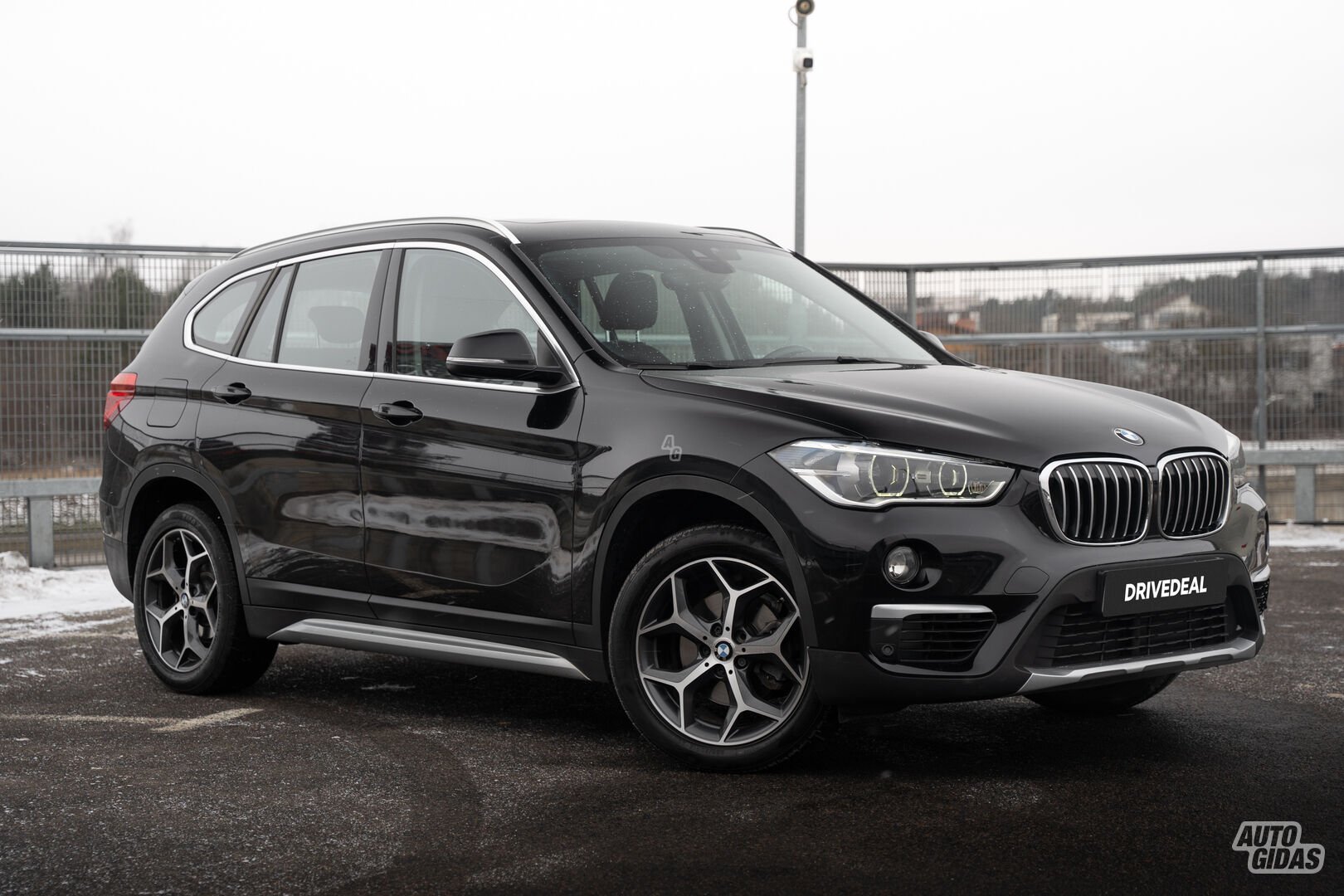 Bmw X1 2017 y Off-road / Crossover