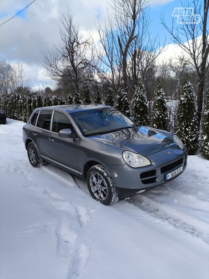 Porsche Cayenne 2003 г Внедорожник / Кроссовер