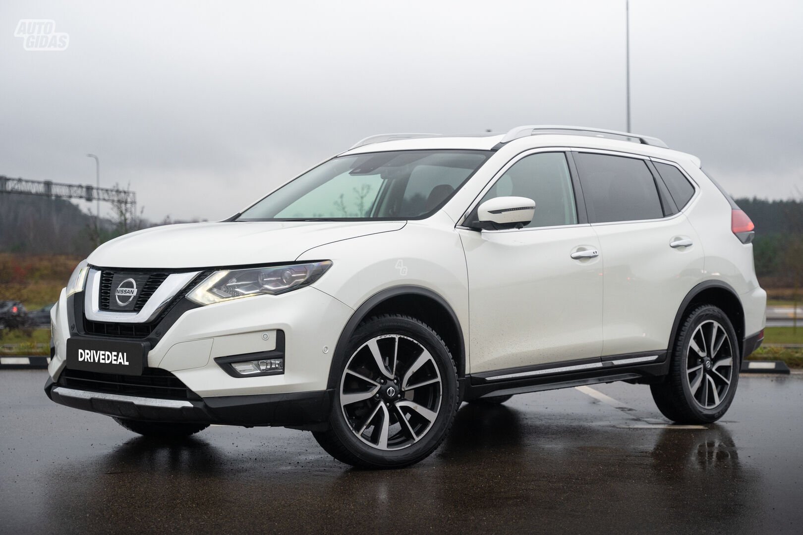 Nissan X-Trail 2018 г Внедорожник / Кроссовер