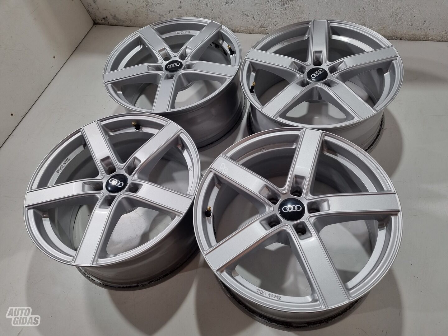 Audi A6, R18 A6 light alloy R18 rims