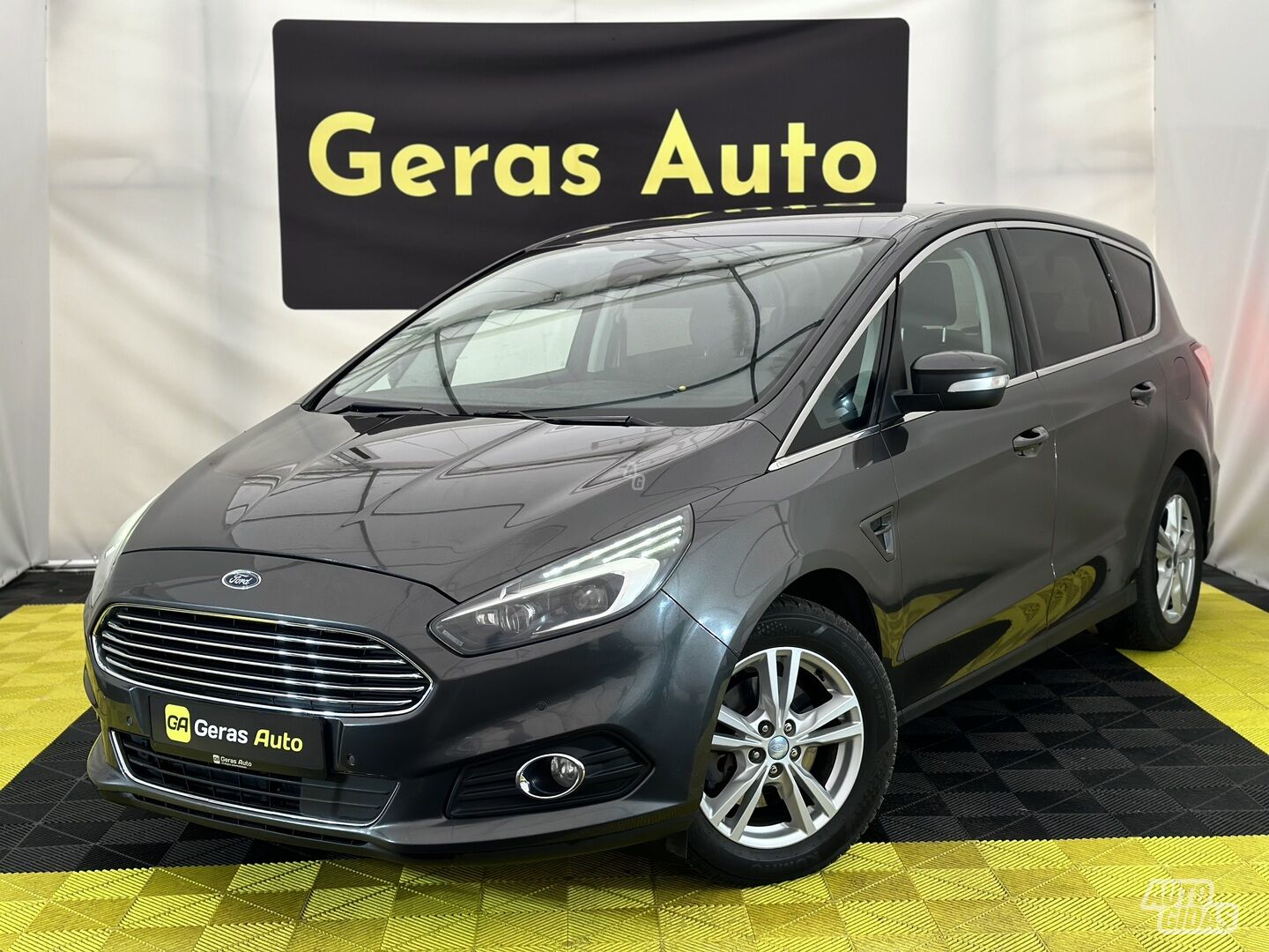 Ford S-MAX 2016 y Van