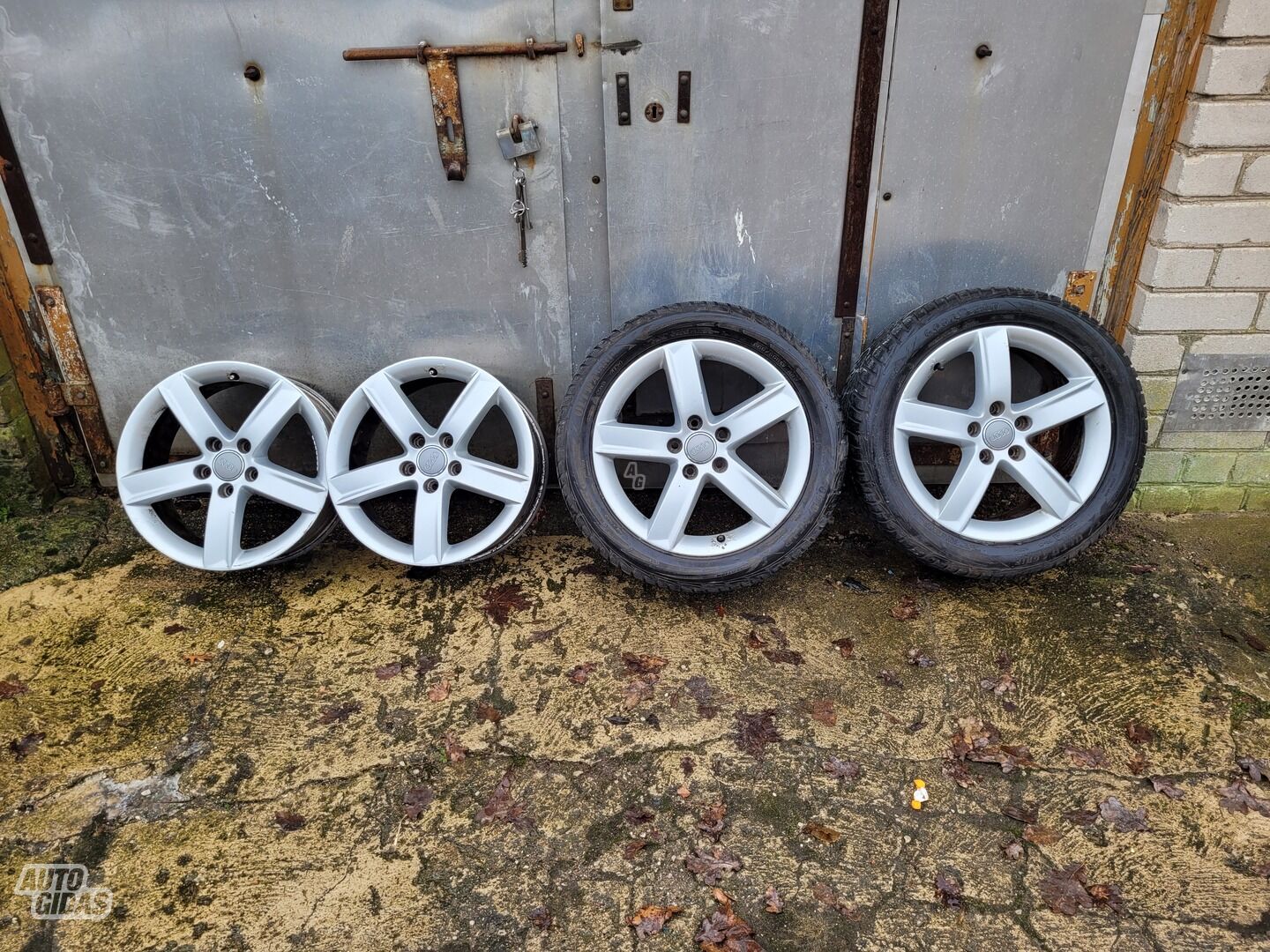 Audi light alloy R17 rims