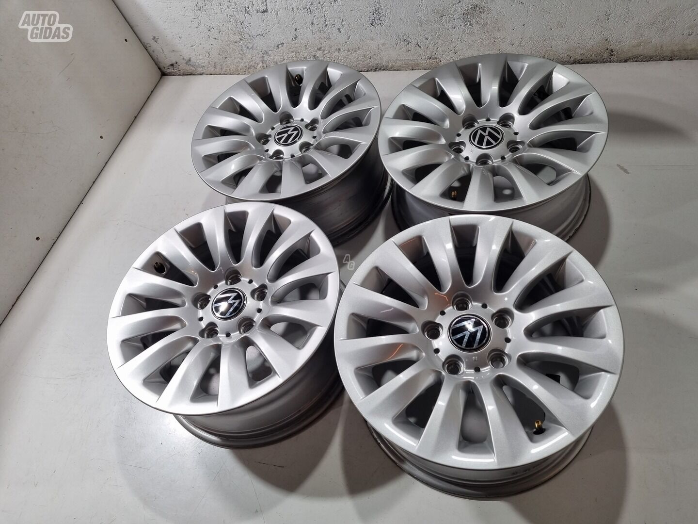 Volkswagen T5, T6 Multivan light alloy R16 rims