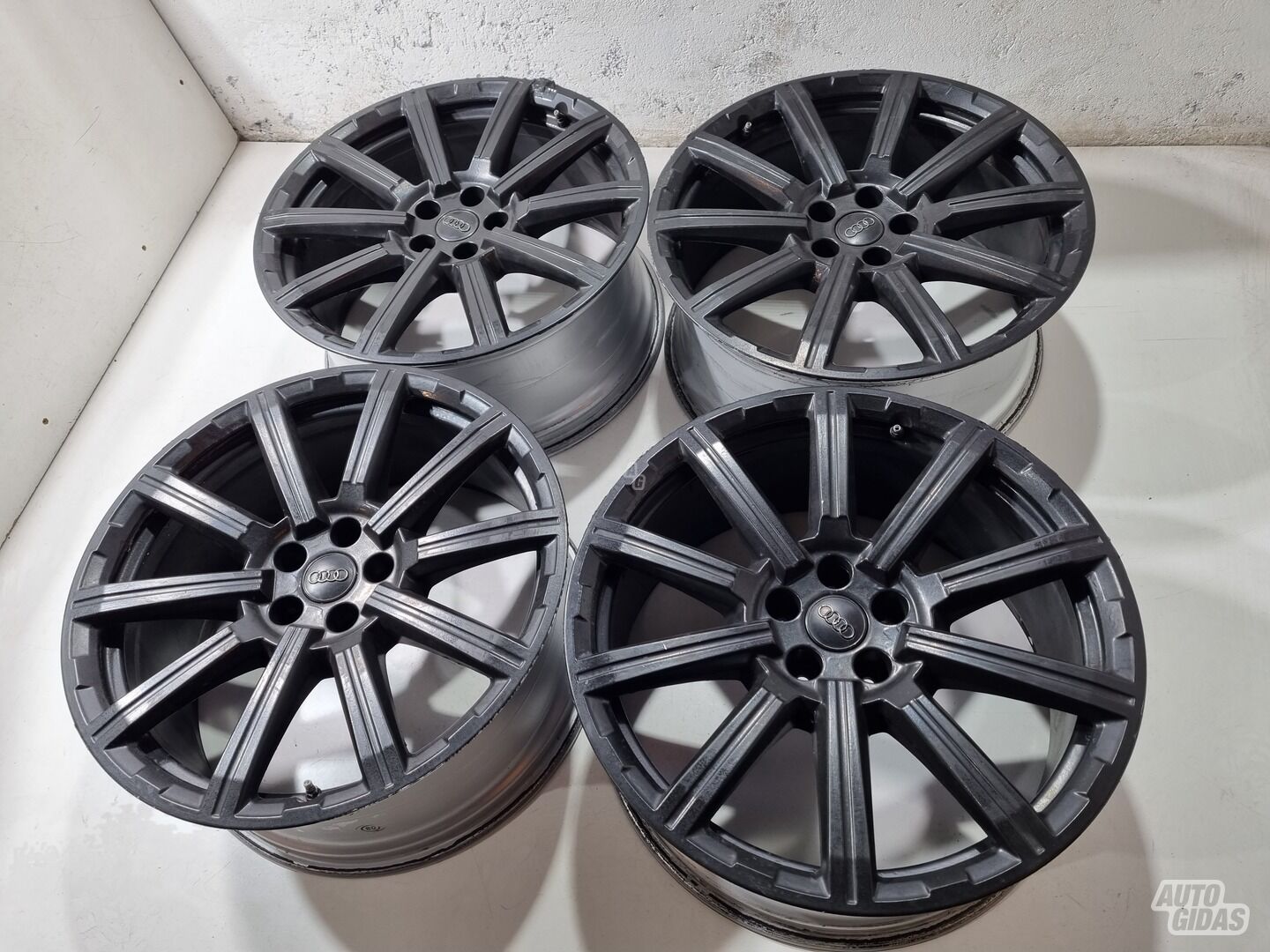 Audi Q7, R20 Q7 light alloy R20 rims