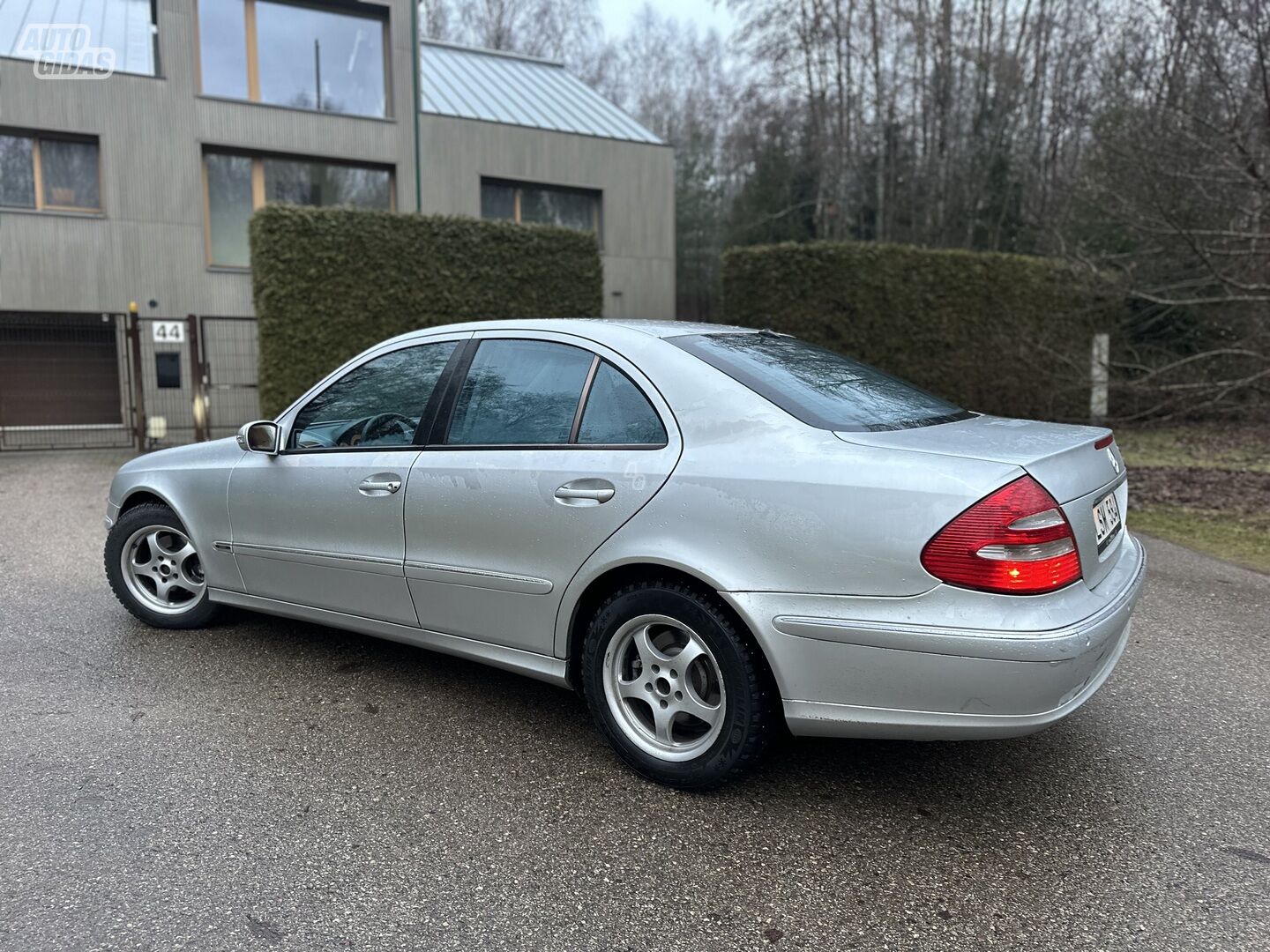 Mercedes-Benz E 280 2004 y Sedan