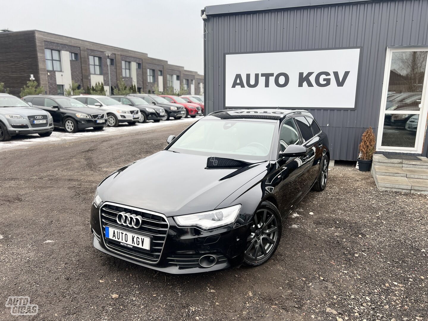 Audi A6 2013 m Universalas