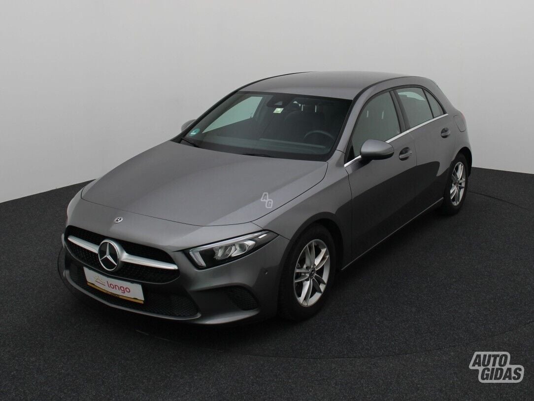 Mercedes-Benz A 180 2019 y Hatchback