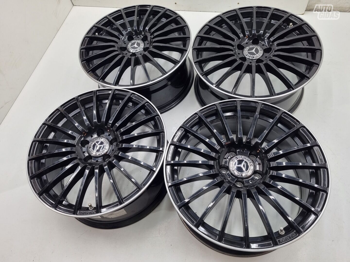 Mercedes-Benz R18 E 350 light alloy R18 rims