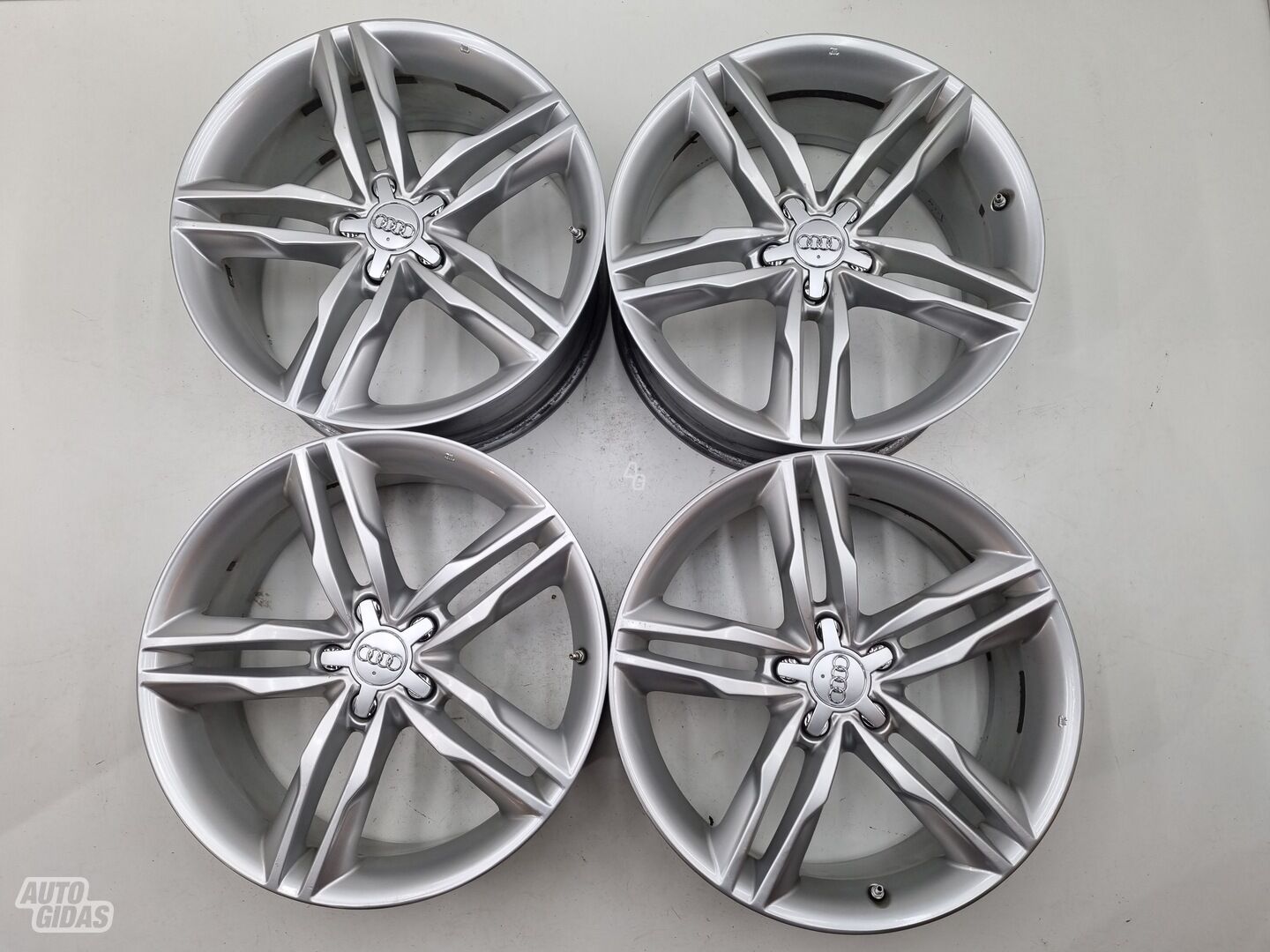 Audi A6 A6 light alloy R19 rims