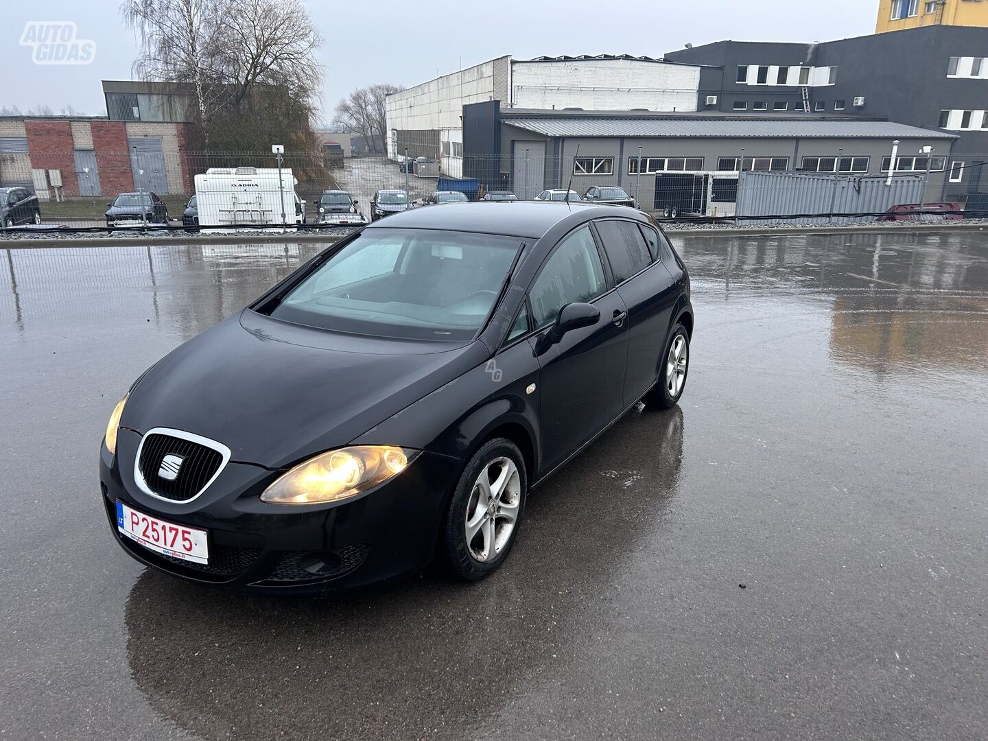 Seat Leon 2006 г Хэтчбек