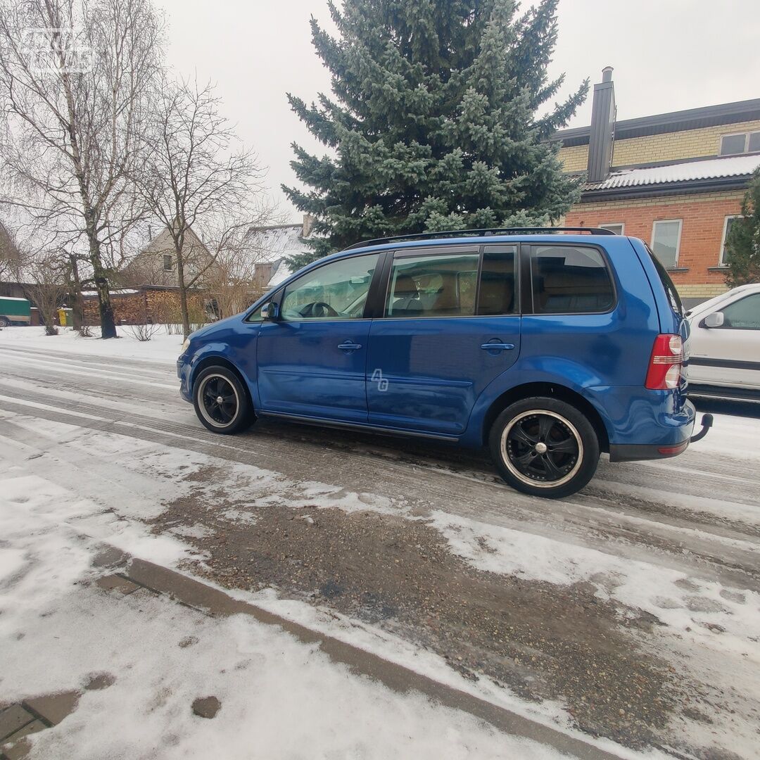 Volkswagen Touran 2006 y Off-road / Crossover