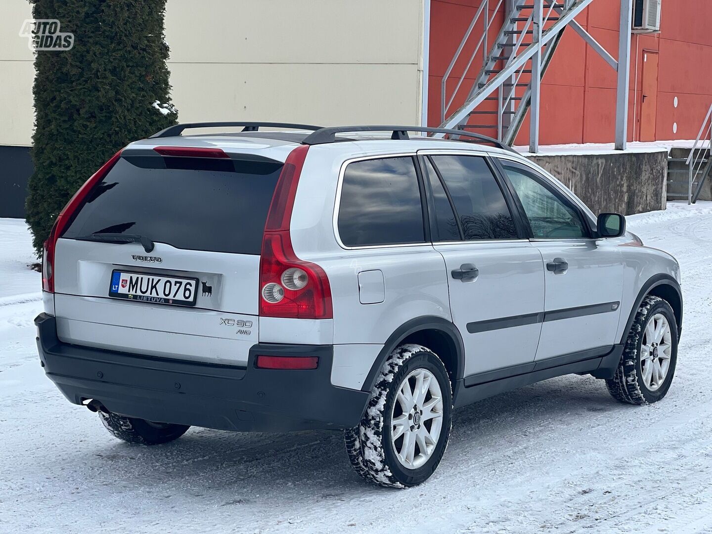 Volvo XC90 2003 y Off-road / Crossover