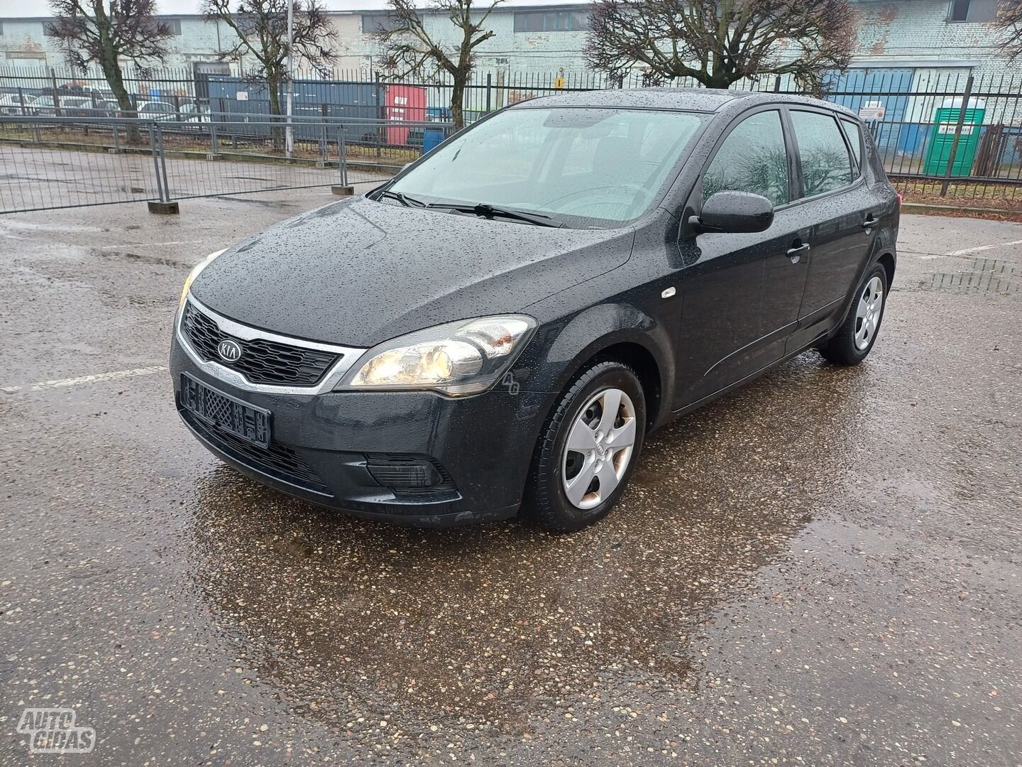 Kia Cee'd 2010 y Hatchback