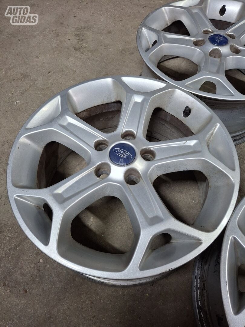 Ford light alloy R17 rims