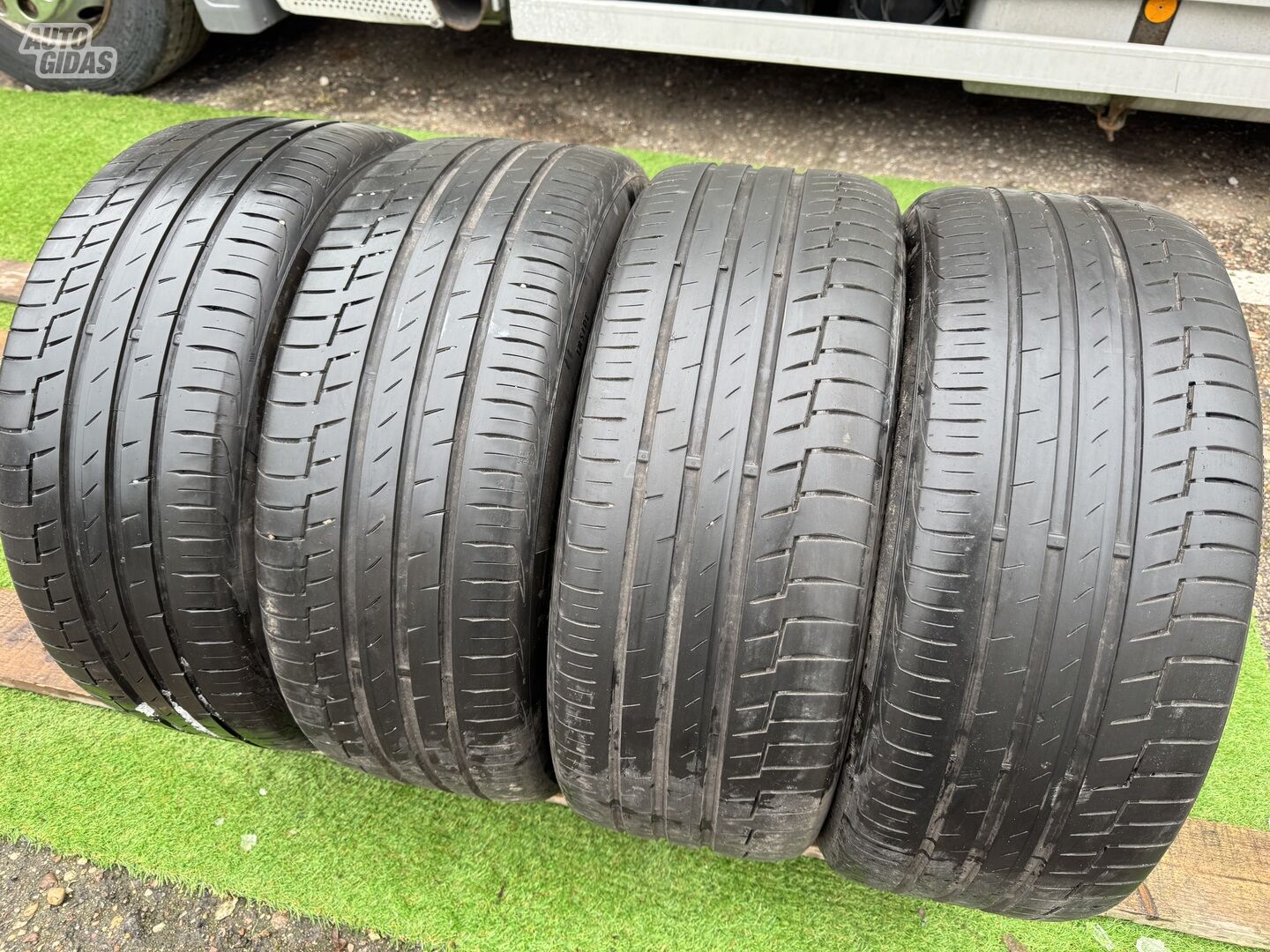 Continental Siunciam, 5mm R19 summer tyres passanger car