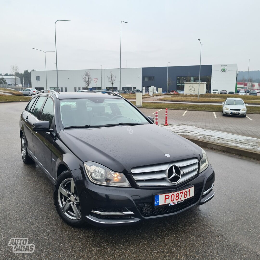 Mercedes-Benz C 220 CDI Avantgarde 2011 y