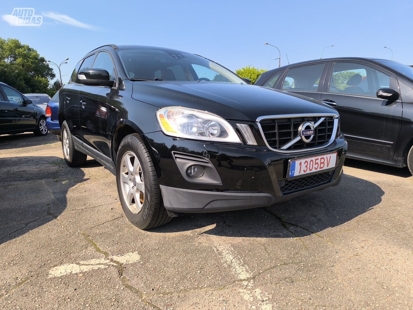 Volvo XC60 2010 г Внедорожник / Кроссовер