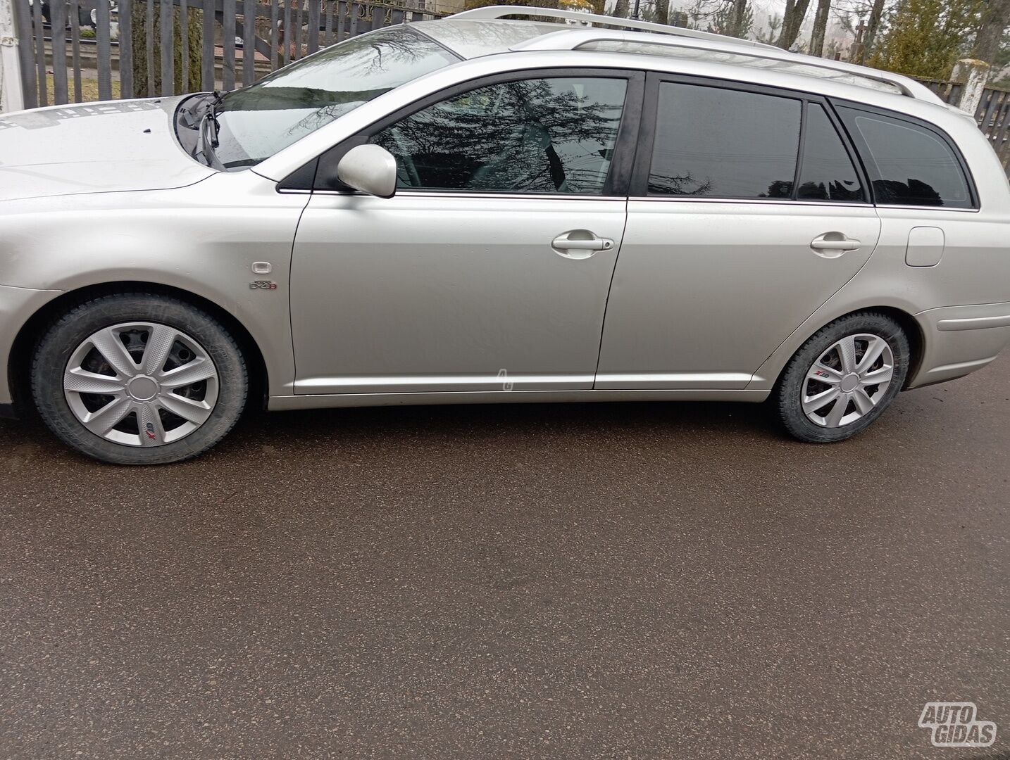 Toyota Avensis 2005 m Universalas