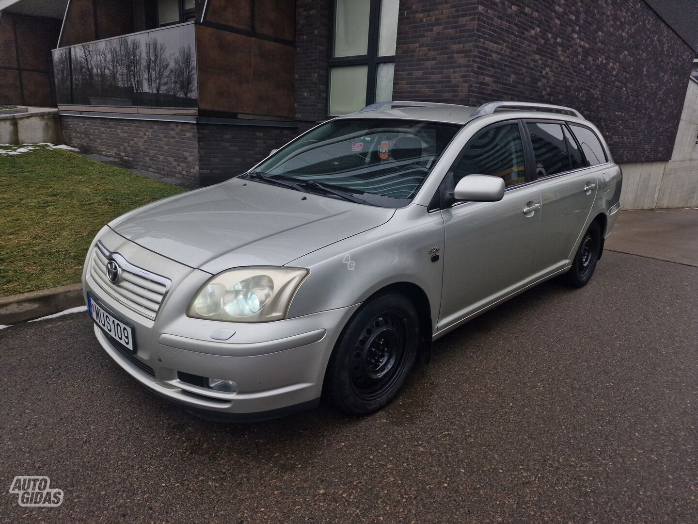 Toyota Avensis 2004 y Wagon