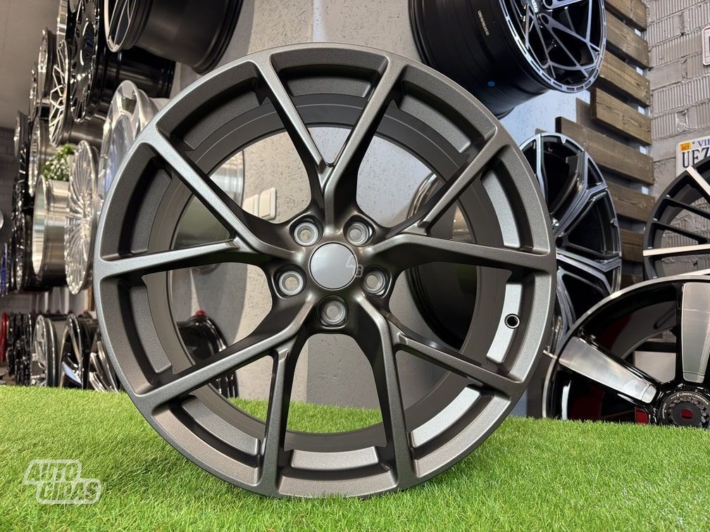 Autowheels Ford RS Style Focus, Mondeo lengvojo lydinio R18 ratlankiai