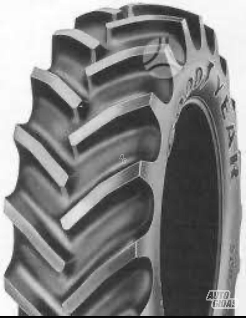 Goodyear DT810 R30 420/70 vasarinės padangos traktoriams ir spec technikai