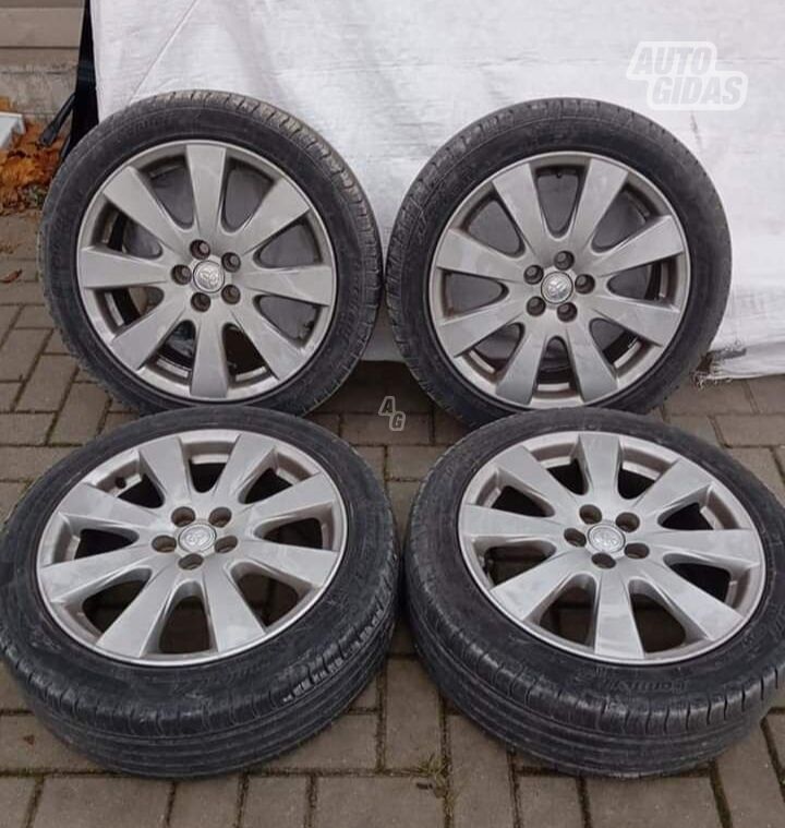 Toyota light alloy R17 rims