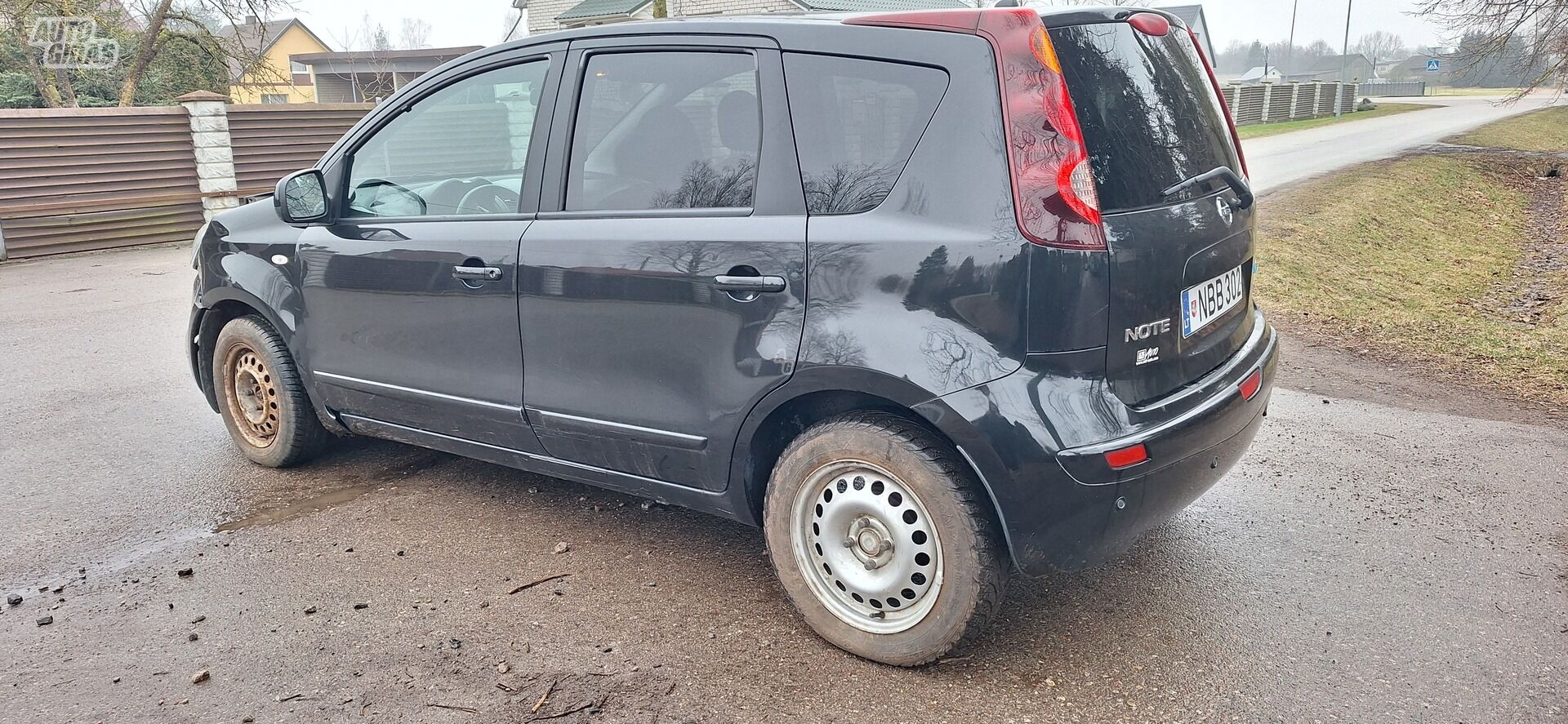 Nissan Note 2009 г Хэтчбек